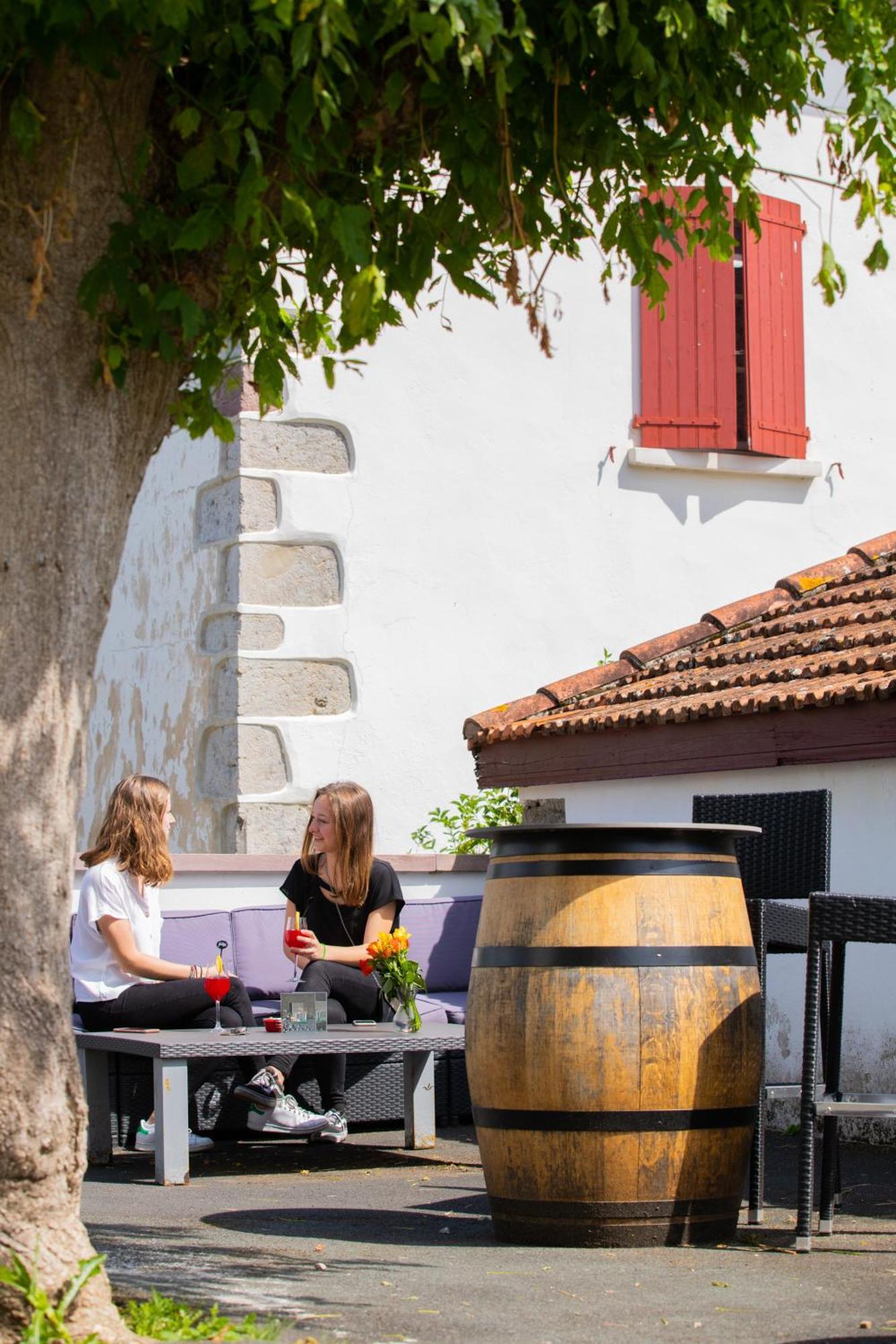 Hotel Restaurant Pecoitz Saint-Jean-Pied-de-Port Esterno foto